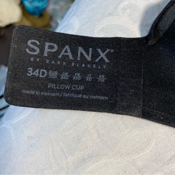Like New Spanx Pillow Cup Side & Back Smoothing T Shirt Underwire Bra 34D - Picture 6 of 10